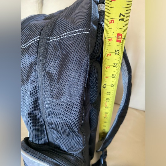 Slazenger Black Laptop Backpack New. with company’s name on - Picture 11 of 13